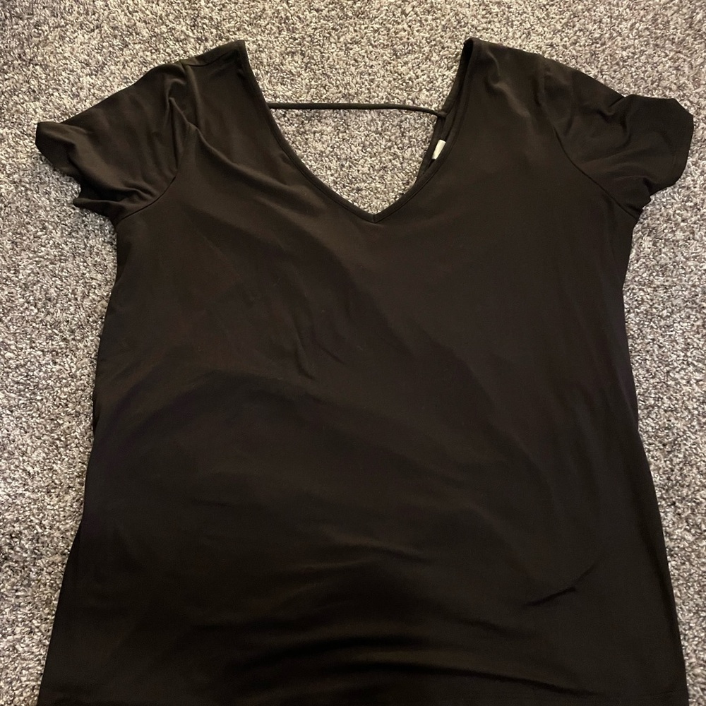 Daytrip Black V-Neck Short Sleeve Tee